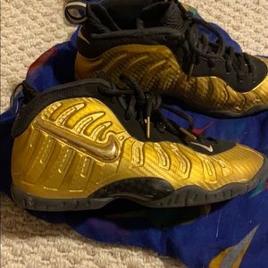 Boys Gold Nike Foamposites